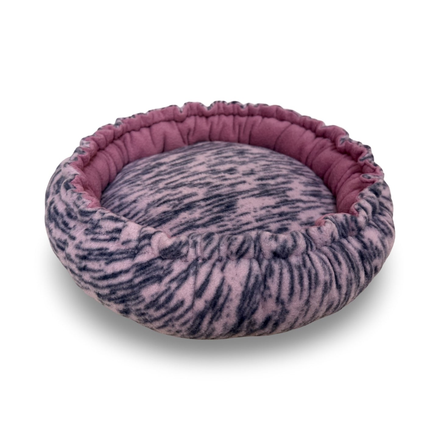 Jūrų kiaulyčių guolių komplektas „Rožinis miražas“ – tuneliukas, miegmaišis, Pufas ir pagalvėlė