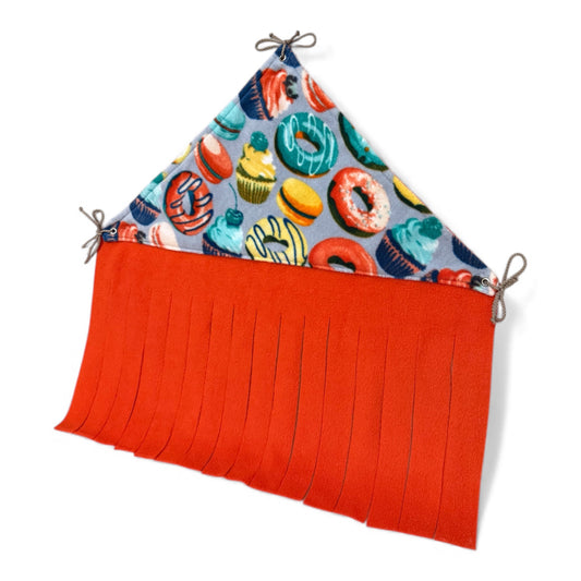 Flisinė kampinė slėptuvė jūrų kiaulytei | Oranžinė su spurgom