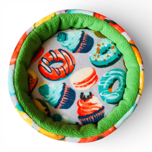 Flisinis guolis jūrų kiaulytei Lėkštė – minkštas, neperšlampamas, žalias su spurgom