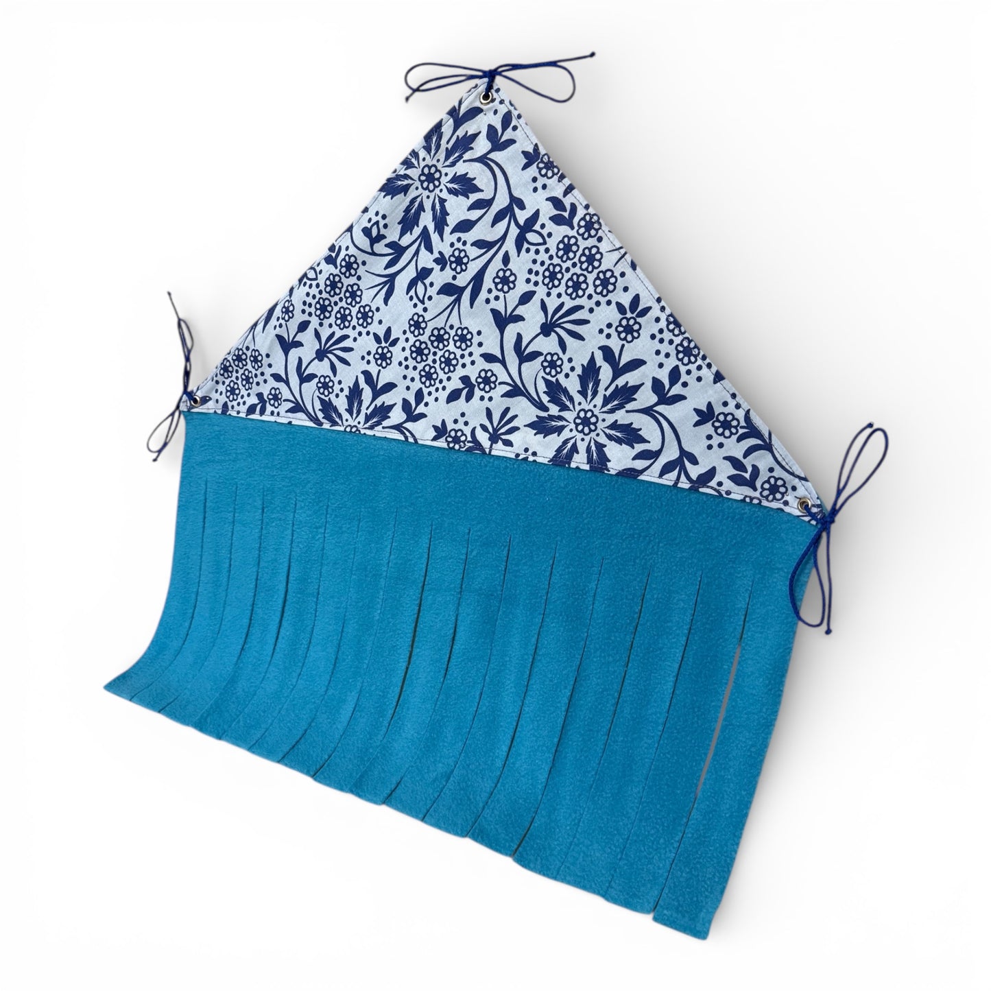Flisinė kampinė slėptuvė jūrų kiaulytei | Mėlyna su gėlėmis