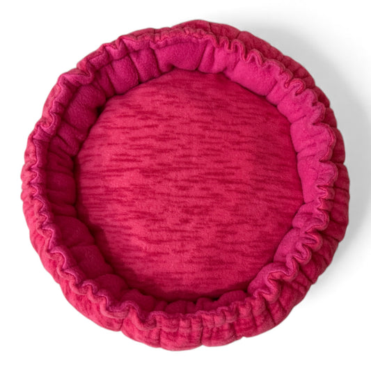 Flisinis guolis Pufas jūrų kiaulytei iš viršaus, rožinis su dryžiais, rankų darbo