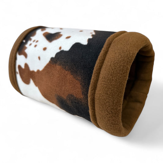 Guolių komplektas jūrų kiaulytėms „Karvytės kampelis“ | Flisiniai guoliai su karvės kailio raštu