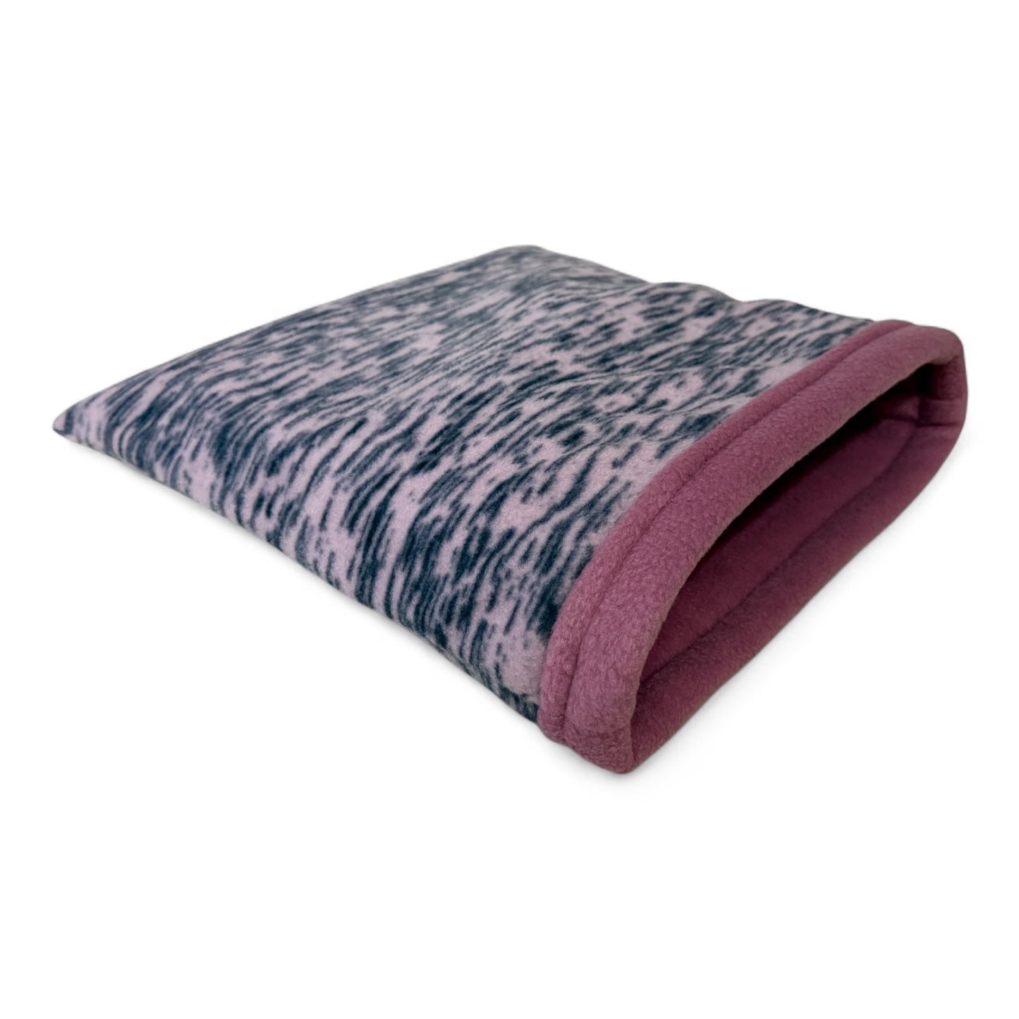 Jūrų kiaulyčių guolių komplektas „Rožinis miražas“ – tuneliukas, miegmaišis, Pufas ir pagalvėlė