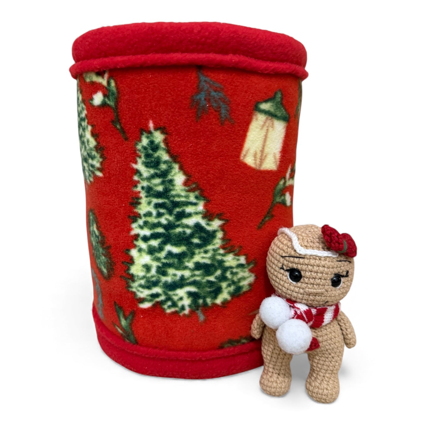 Kalėdinis jūrų kiaulyčių guolių komplektas „Eglutės“ – tuneliukas, miegmaišis, pagalvėlė