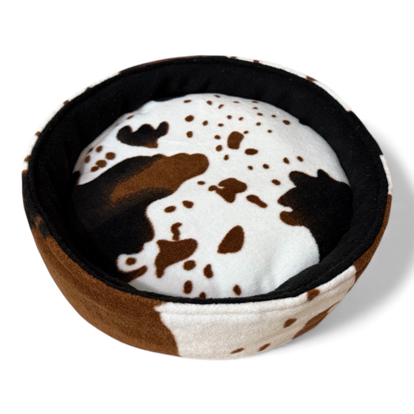 Flisinis guolis jūrų kiaulytei Lėkštė – minkštas, neperšlampamas, juodas su raštu