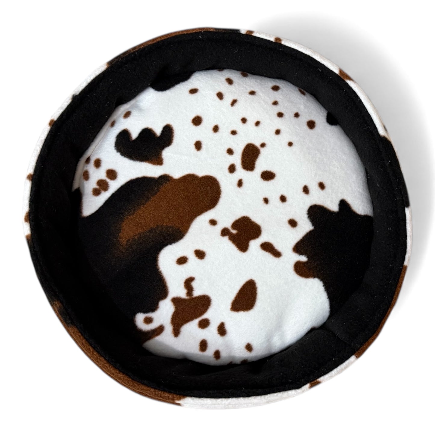 Flisinis guolis jūrų kiaulytei Lėkštė – minkštas, neperšlampamas, juodas su raštu