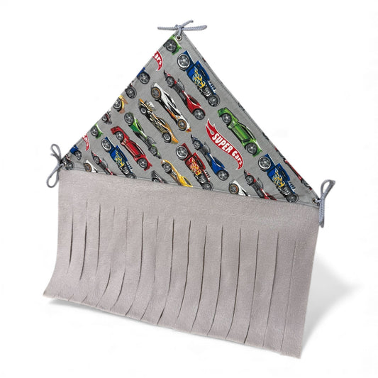 Flisinė kampinė slėptuvė jūrų kiaulytei | Pilka su mašinom