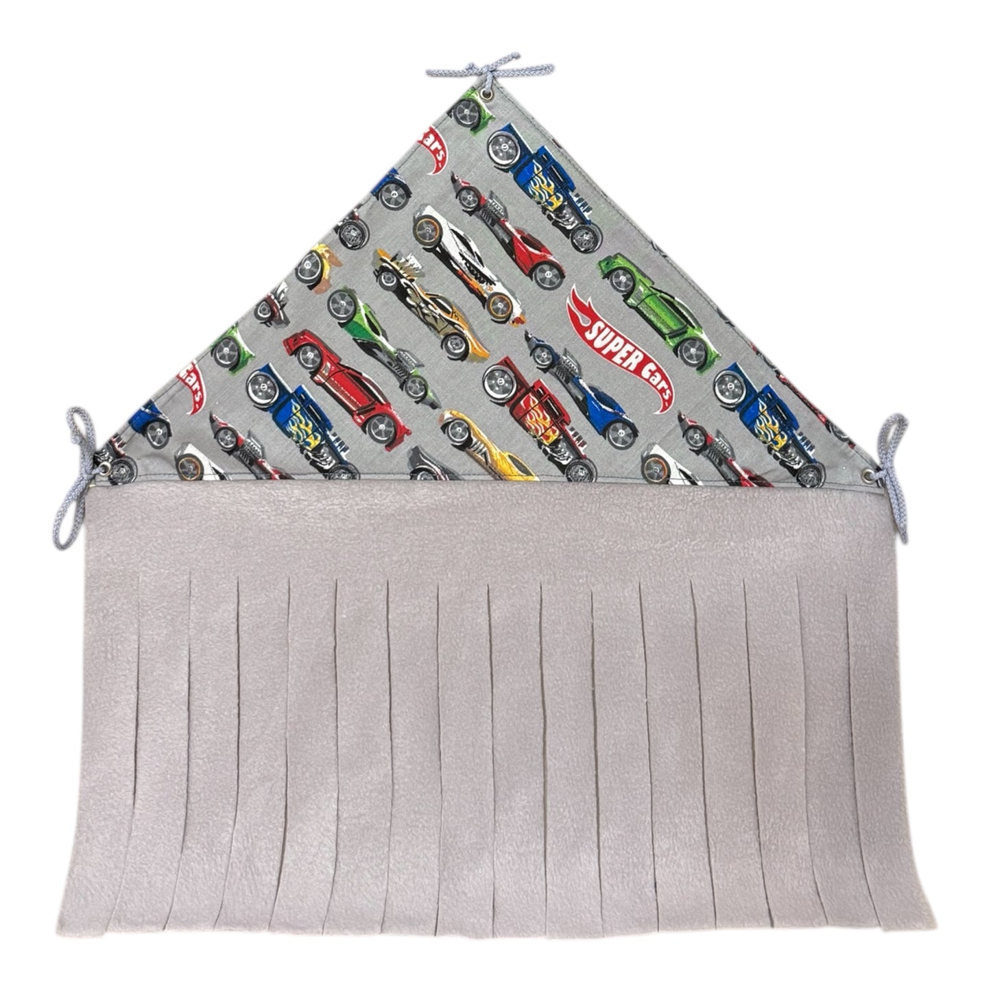 Flisinė kampinė slėptuvė jūrų kiaulytei | Pilka su mašinom