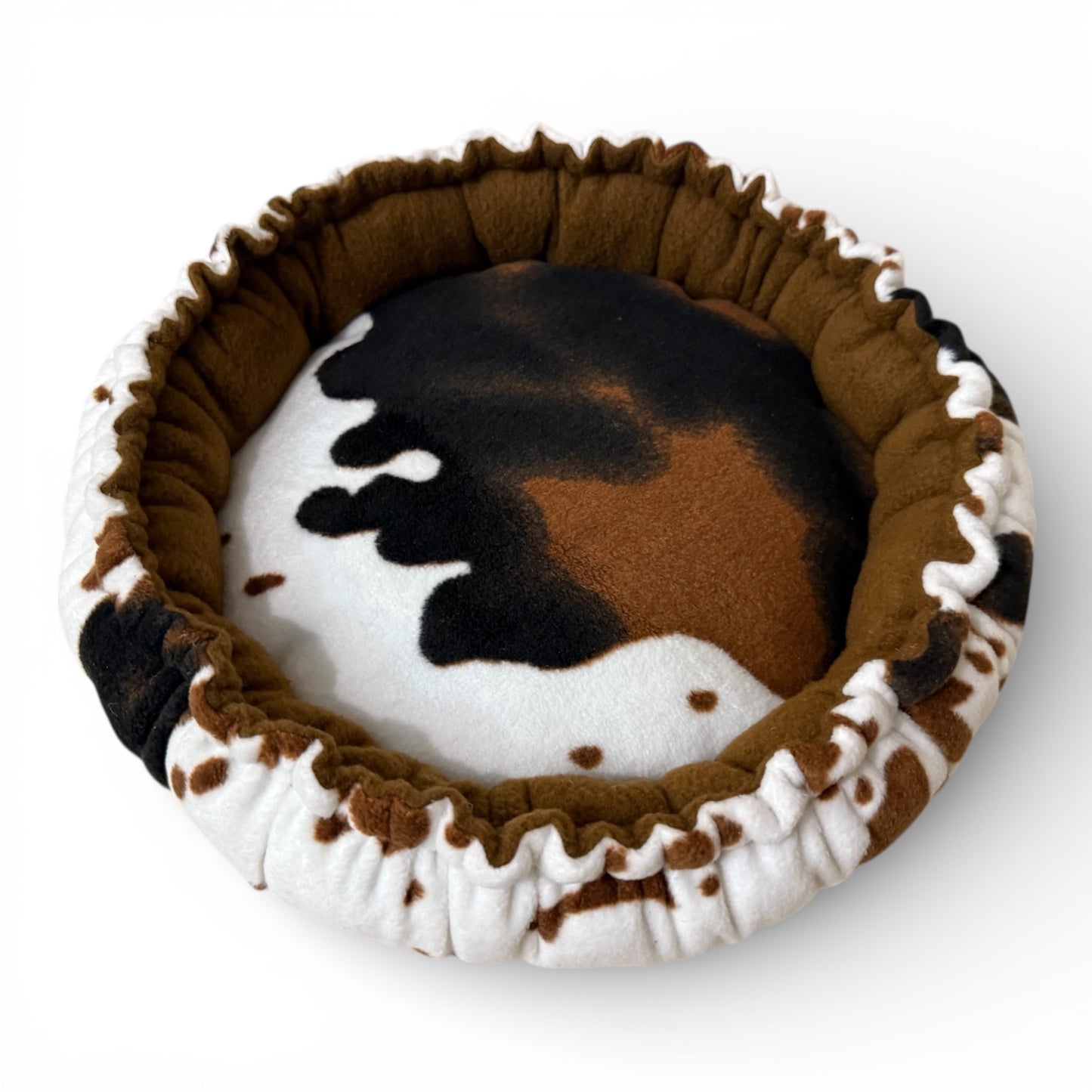 Flisinis guolis Pufas jūrų kiaulytei – minkštas rankų darbo, rudas su karvės raštu