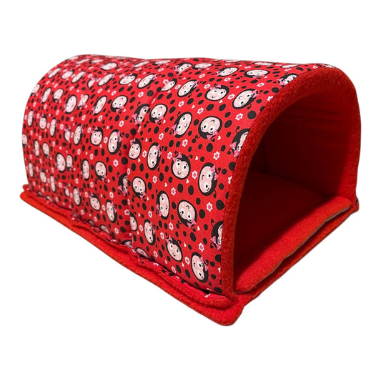 Šiltnamis – tunelio formos flisinis guolis jūrų kiaulytei, raudonas su boružėlėm